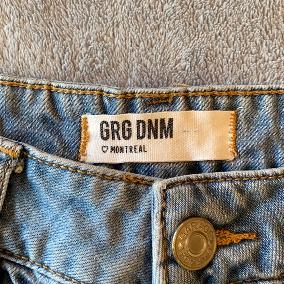 Shorts - Picture 3 of 3